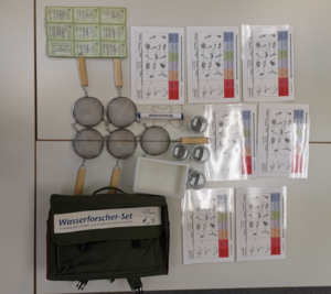 Ausgelegte Wasserforscher-Set